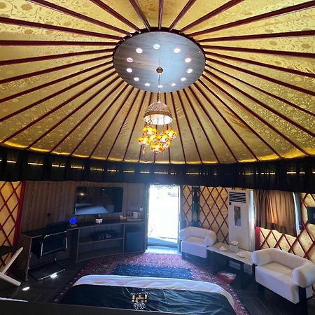 Iyi Luxury Inn Swat Saidu Sharif Экстерьер фото