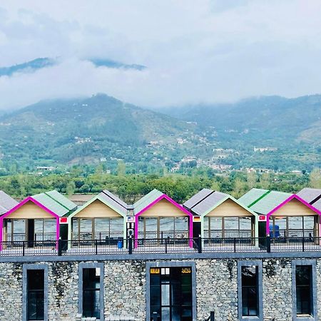 Iyi Luxury Inn Swat Saidu Sharif Экстерьер фото