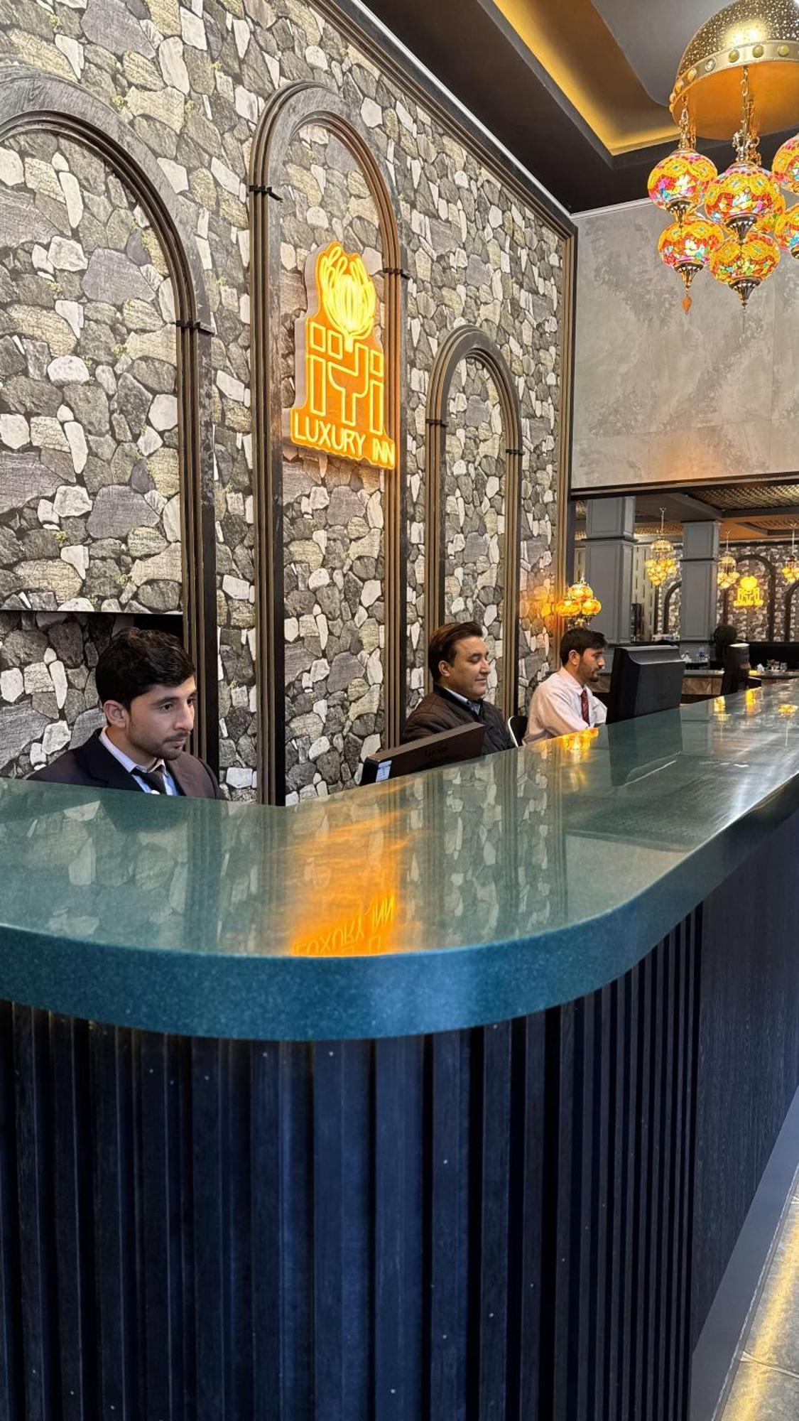 Iyi Luxury Inn Swat Saidu Sharif Экстерьер фото