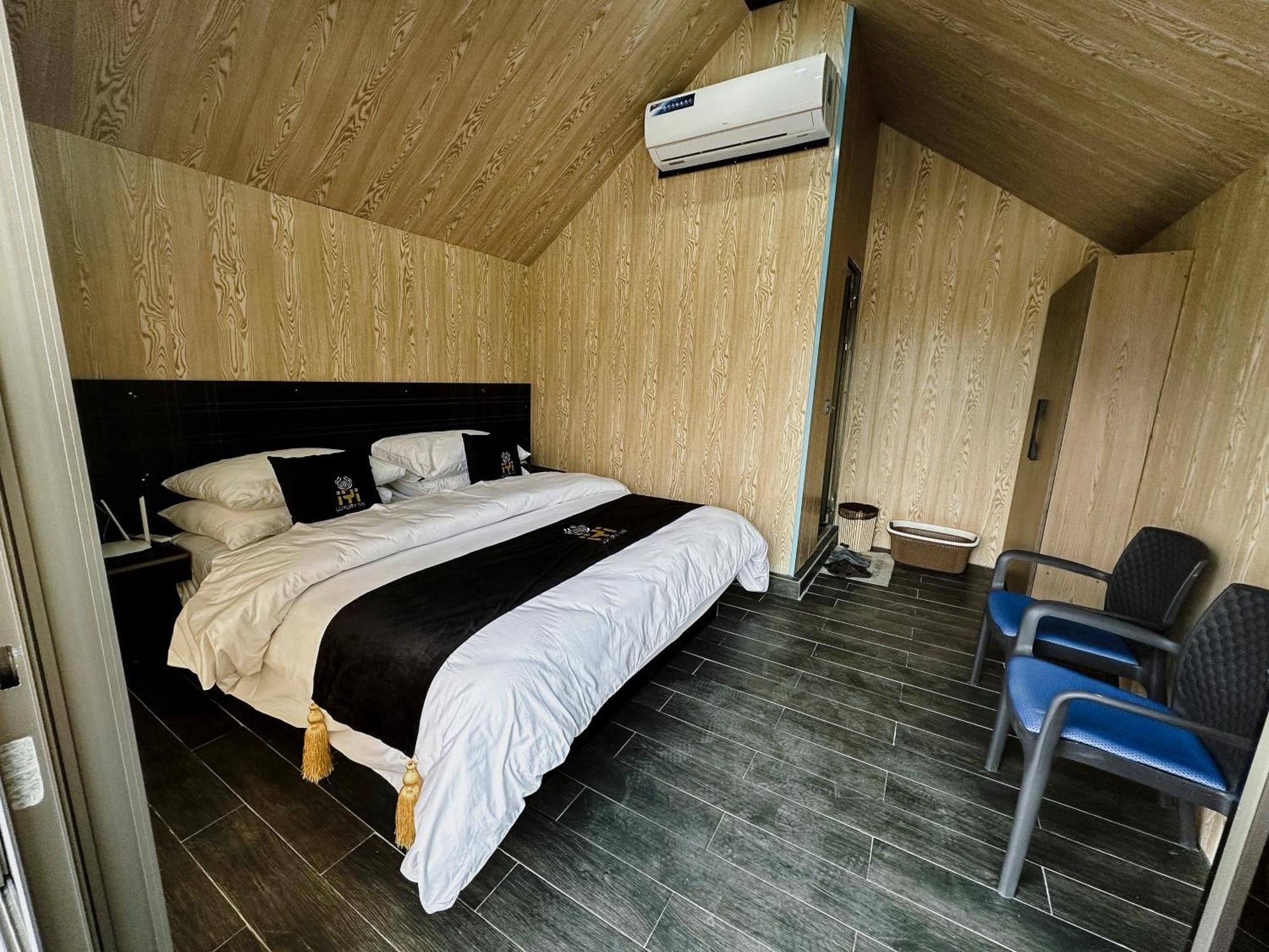 Iyi Luxury Inn Swat Saidu Sharif Экстерьер фото