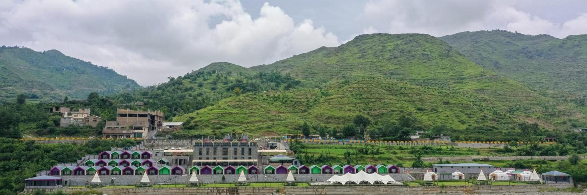 Iyi Luxury Inn Swat Saidu Sharif Экстерьер фото