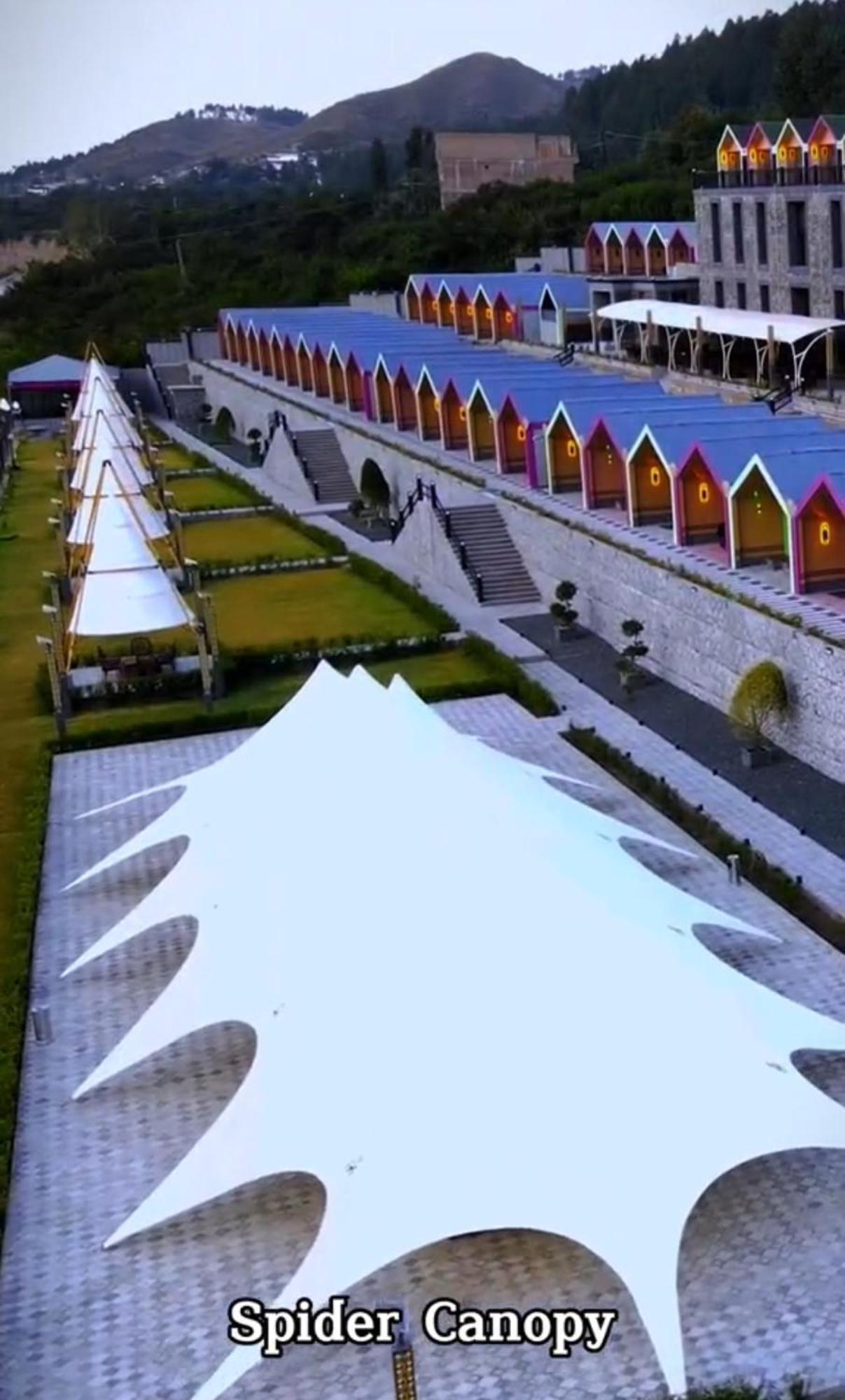 Iyi Luxury Inn Swat Saidu Sharif Экстерьер фото