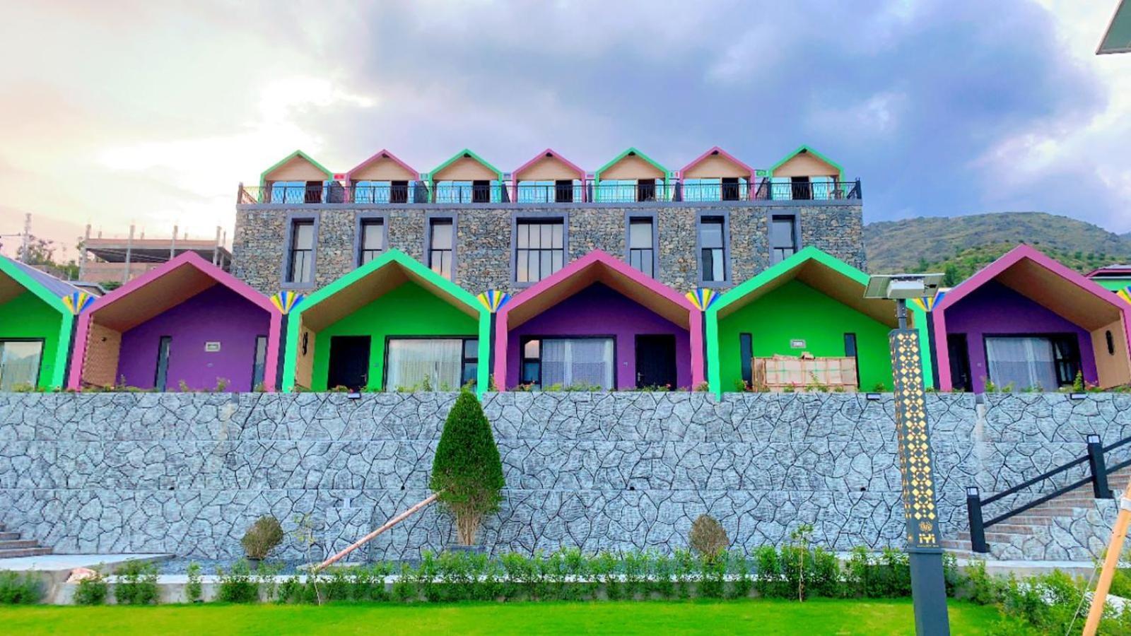 Iyi Luxury Inn Swat Saidu Sharif Экстерьер фото
